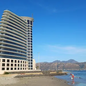 Apartment Loddey's Self Catering - By Collection, Strand